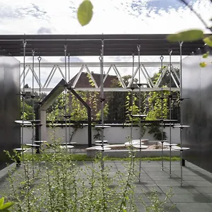  Apartament Solidarnosc Three Bedrooms & Garden